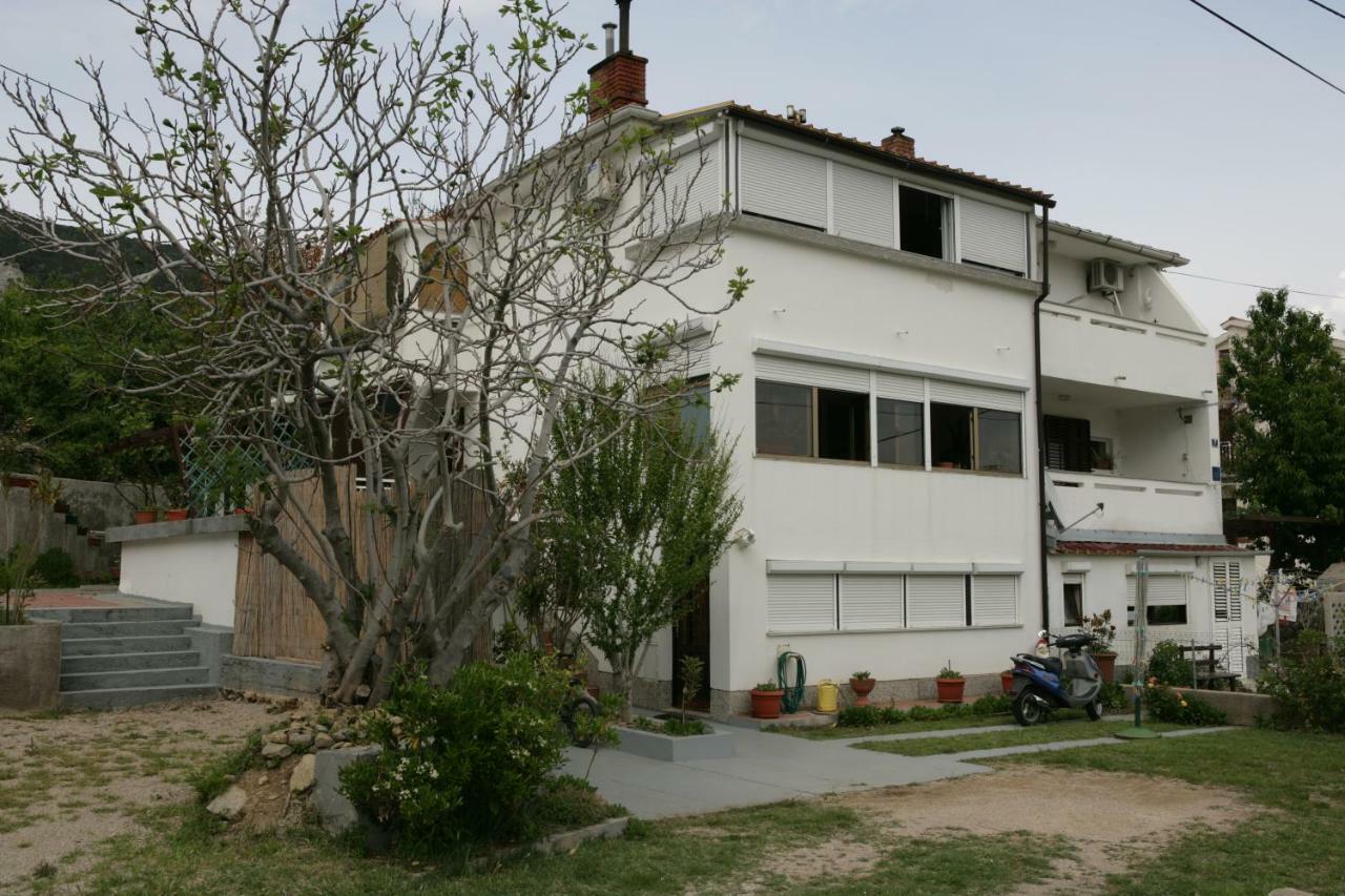 Studio Apartments Gilda Baška Exteriör bild